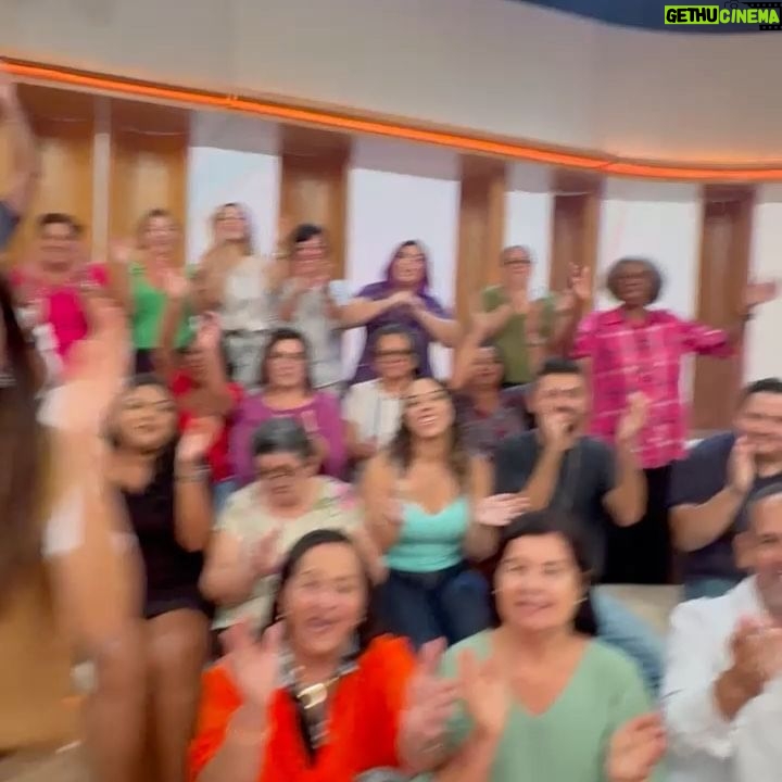 Heslaine Vieira Instagram - Encontro hoje de manhã foi maravilhoso 🤍✨ Obrigada pela @patriciapoeta por nos receber tão bem @val.assim que alegria sentar lado a lado com você Falamos do último capítulo da nossa novela amada e da estreia de As Five hoje às 18h no @globoplay 😍 Tudo é mais gostoso quanto tô com você amiga @talitayounann ! Feliz de termos feito juntinhas mais um trabalho lindo! ♥️ Stylist @patriciabastosconsultoria @intibrand #fuzuê #asfive