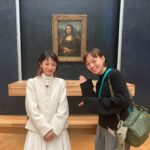 Hikari Mitsushima Instagram - 2023 : Feb / Paris🇫🇷 Louvre モナリザと３ショットの日が来るとは！ My best friend always takes me to the outside world. Now it's my turn to take you on a journey ! I met her when I was 13 years old. She fulfilled her dream. She's a hair and makeup artist and the owner of a beauty salon. ' Merci pour tout ' ❤️