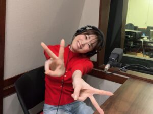 Hikaru Takahashi Instagram - 📻
ご報告です。
「髙橋ひかるHighway runway」「パンサー向井の#ふらっと」
3月いっぱいで卒業します。
私としてはめちゃくちゃ前向きな決断です！
ですが思いはここではなく、伝え切れるかわからないけど放送でお話できたらと思っています。
3月中、放送はまだ続くのでよろしくお願いします！！
