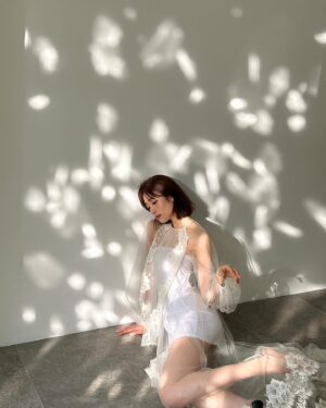 Hikaru Takahashi Instagram - .
FRIDAY
8月11日号　
ぜひゲットして下さい🥺👍
撮影のメイキングも、FRIDAYさんのInstagramアカウントに投稿されているので本誌とご一緒に♡