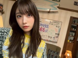 Hikaru Takahashi Instagram - 🏠👓🐈
「リビングの松永さん」第7話！今夜11時〜
3/9、10 東京と大阪でイベントするのでぜひ遊びにきてね☘️チケット発売中🎫