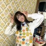 Hikaru Takahashi Instagram – 🏠
リビングの松永さん
第6話　この後23:00〜
今日はバレンタインイブ💝🍫
どんなお話か、ぜひご覧ください〜