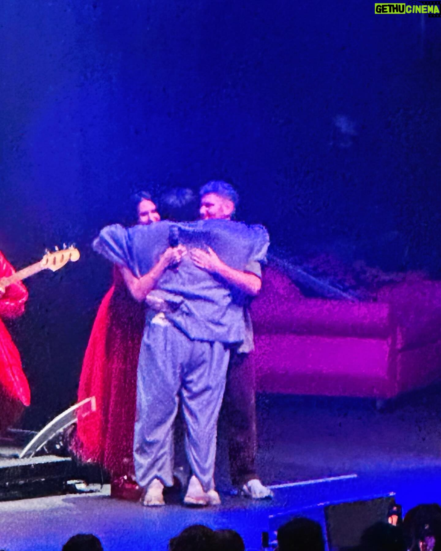 Hila Klein - 92.3K Likes - Thank you for having us last night @olivertree the show was so much fun you’re so creative and inspiring! Always excited to see what you do next ❤️❤️❤️