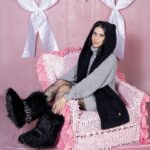 Hila Klein Instagram – It’s a rainy day out here in Los Angeles I need the coziest outfit possible 🎀