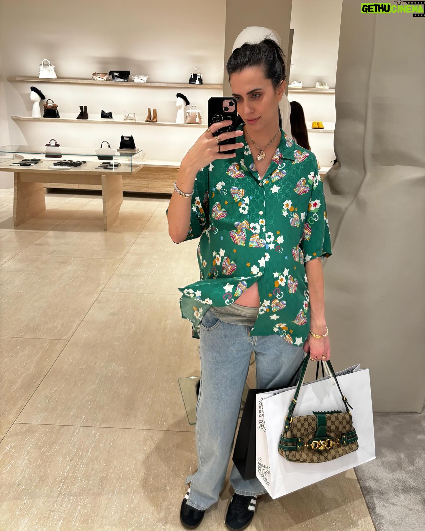 Hila Klein - 75.3K Likes - 8 months and surprise weekend in vegas with the family! ❤️