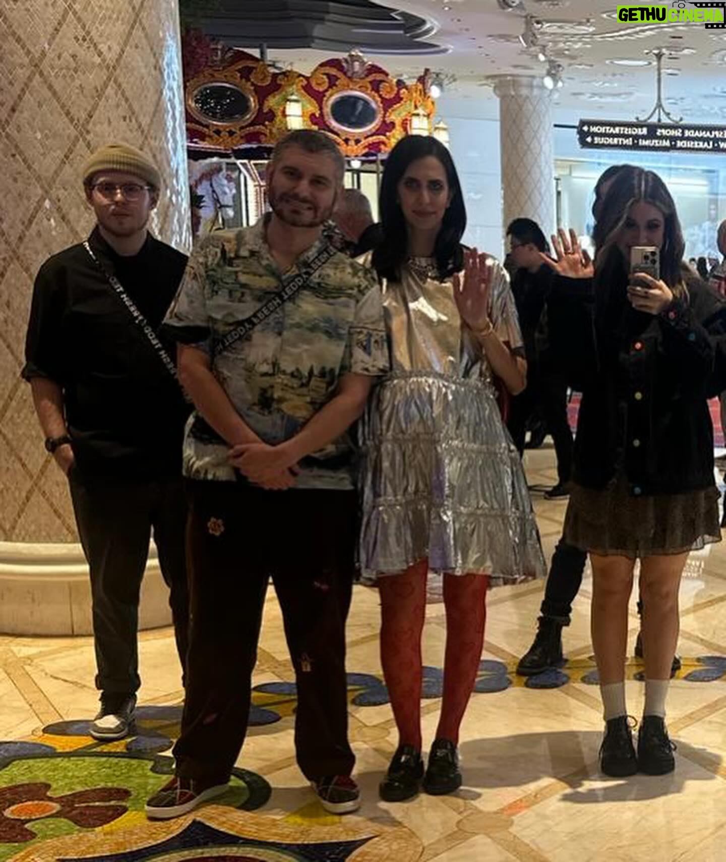 Hila Klein - 75.3K Likes - 8 months and surprise weekend in vegas with the family! ❤️