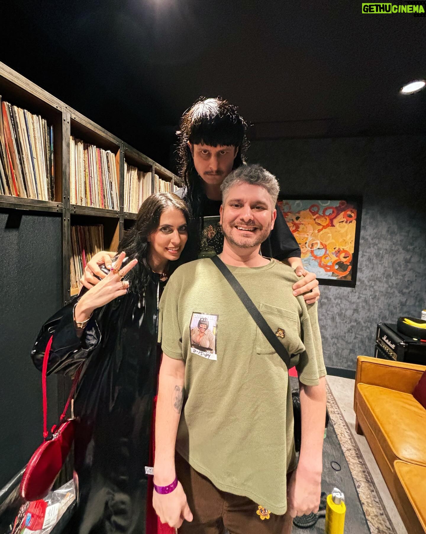 Hila Klein - 92.3K Likes - Thank you for having us last night @olivertree the show was so much fun you’re so creative and inspiring! Always excited to see what you do next ❤️❤️❤️