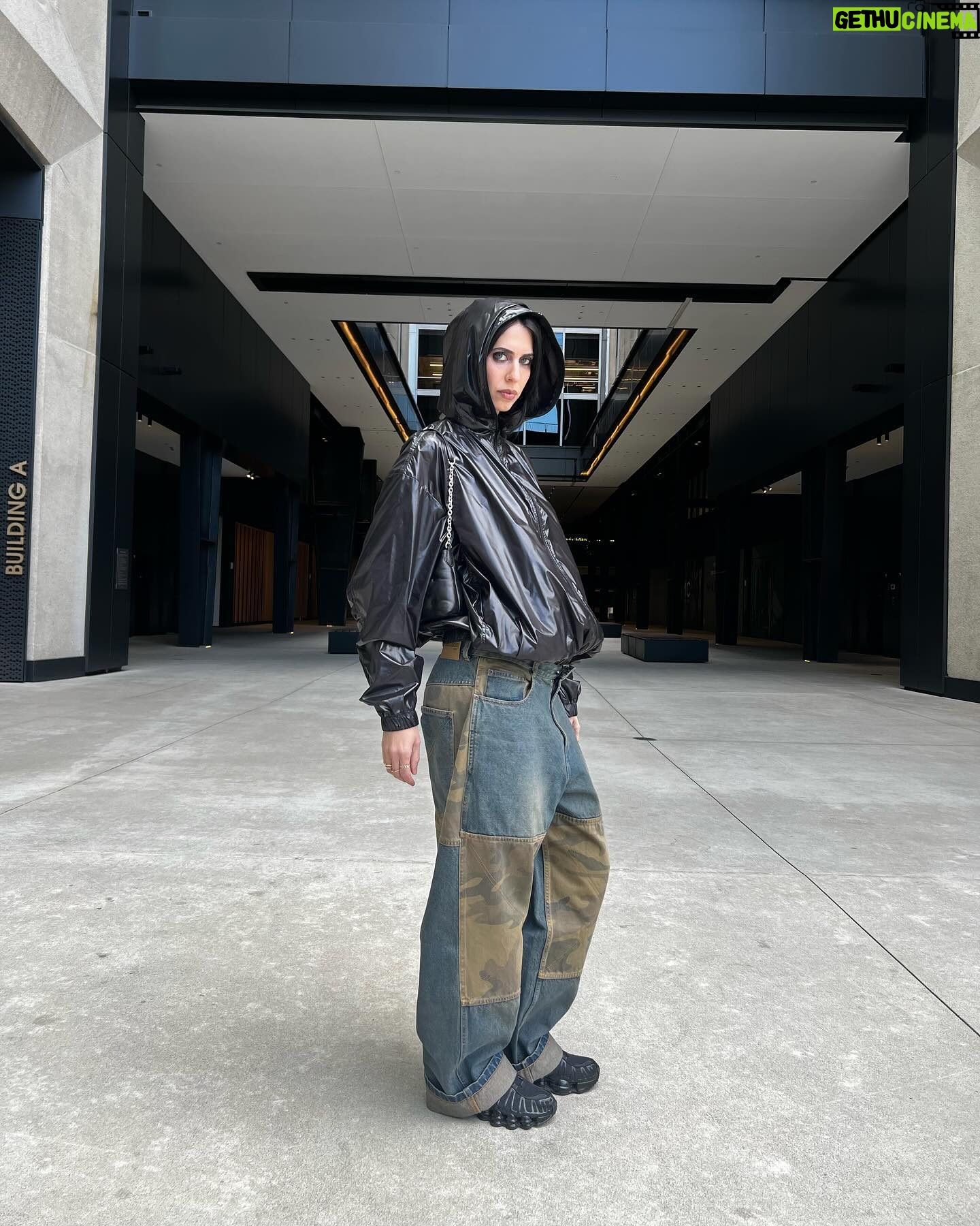 Hila Klein - 85.7K Likes - 🤰
