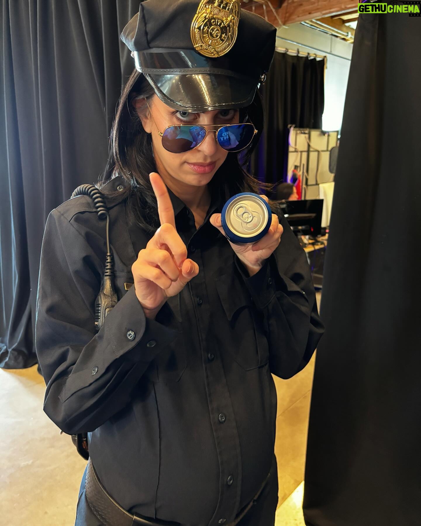 Hila Klein - 71.6K Likes - 🚔🚔🚔