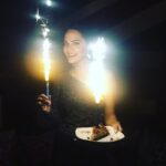 Hilal Altınbilek Instagram - #ohmygod #thankyou #mybelovedfriends @suh3y1a @londonzeynel #neverdid I think it would be this #wonderfull bur you and @suh3y1a @londonzeynel made it #wonderfull as always ❤️😘 #thankyou