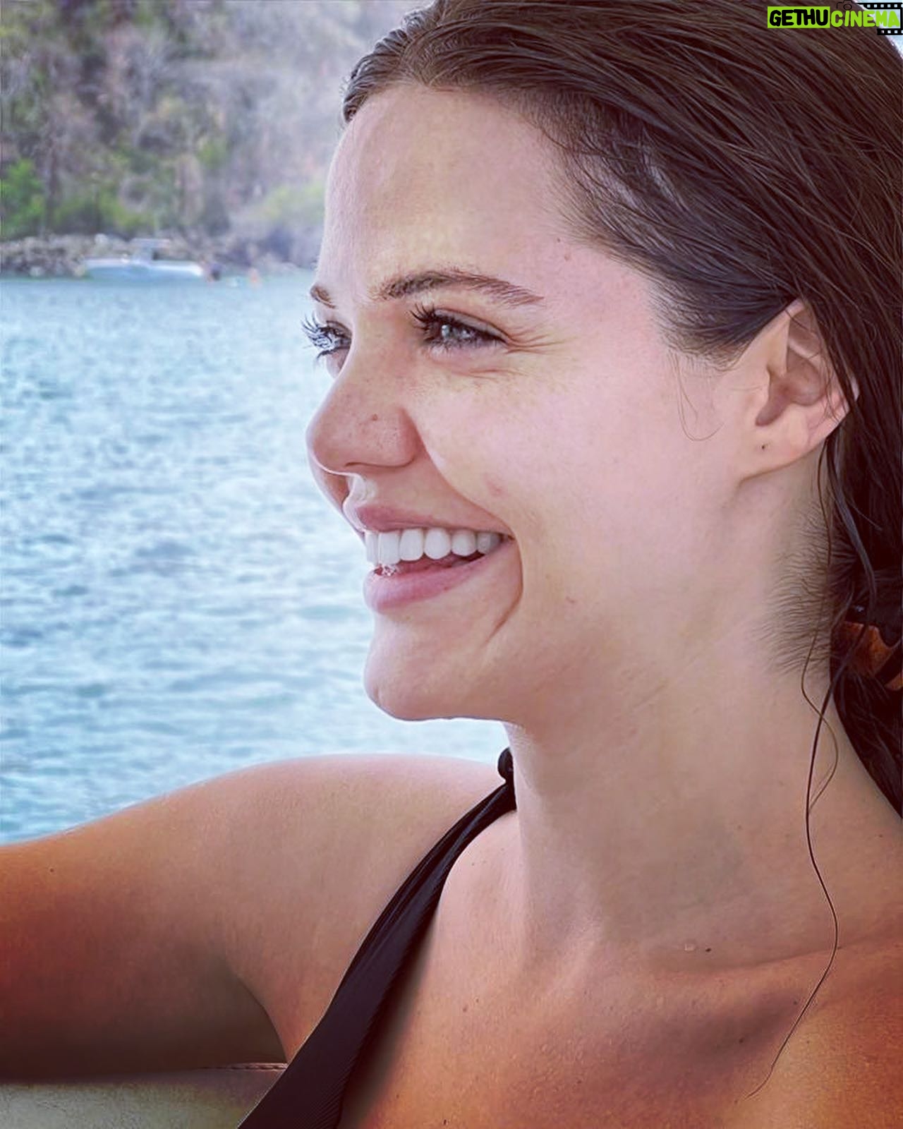 Hilal Altınbilek Instagram - #mexicocity & #panama diaries✈️ 🍀🌙🎁✨ @timsandb @bzcdizi #züleyha @turkishairlines