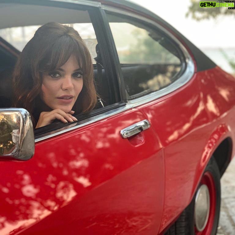 Hilal Altınbilek Instagram - Artık o çaresiz Züleyha yok 🥰 Yeni bölümümüz bu akşam 20:00 de Atv’de @bzcdizi @atvturkiye #birzamanlarçukurova