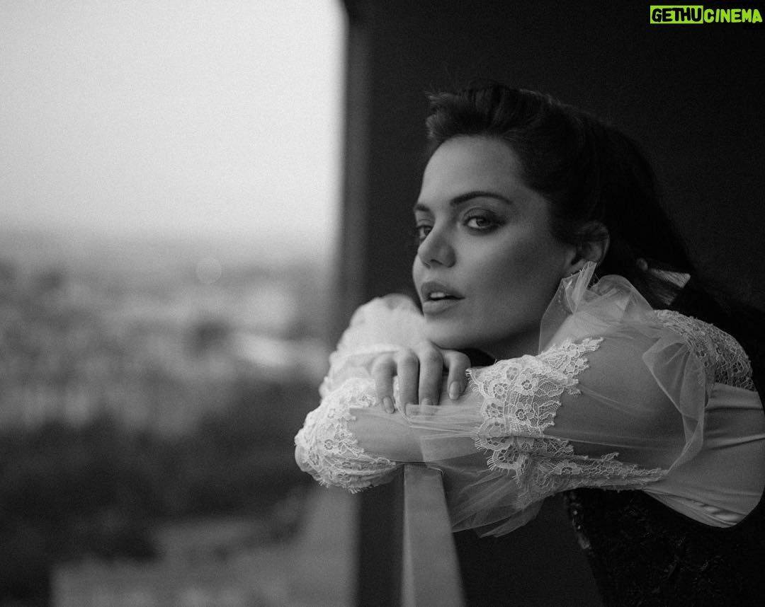 Hilal Altınbilek Instagram - Yeni bölümü beklerken ben 🖤 #birzamanlarçukurova @bzcdizi @atvturkiye