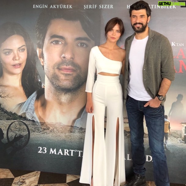 Hilal Altınbilek Instagram - #çocuklarsanaemanet filmi bugün basınla buluştu. 23mart’ta izleyicisiyle buluşmaya hazırlanıyor🤗🍀