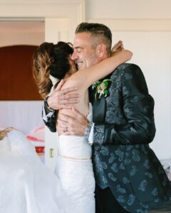 Hilarie Burton Instagram - My book Grimoire Girl comes out October 3. Our wedding anniversary is October 5. My @jeffreydeanmorgan is giving up his football on Sunday to come and host my book tour stop at @bardavonpresents on October 8th. And if that ain’t love? I don’t know what is. Means the world, babe. October is 100% my favorite month. Jeffrey is gonna be asking all your burning questions, so put them in the comments below and grab your tickets from the link in my bio! 🎃🎃🎃
