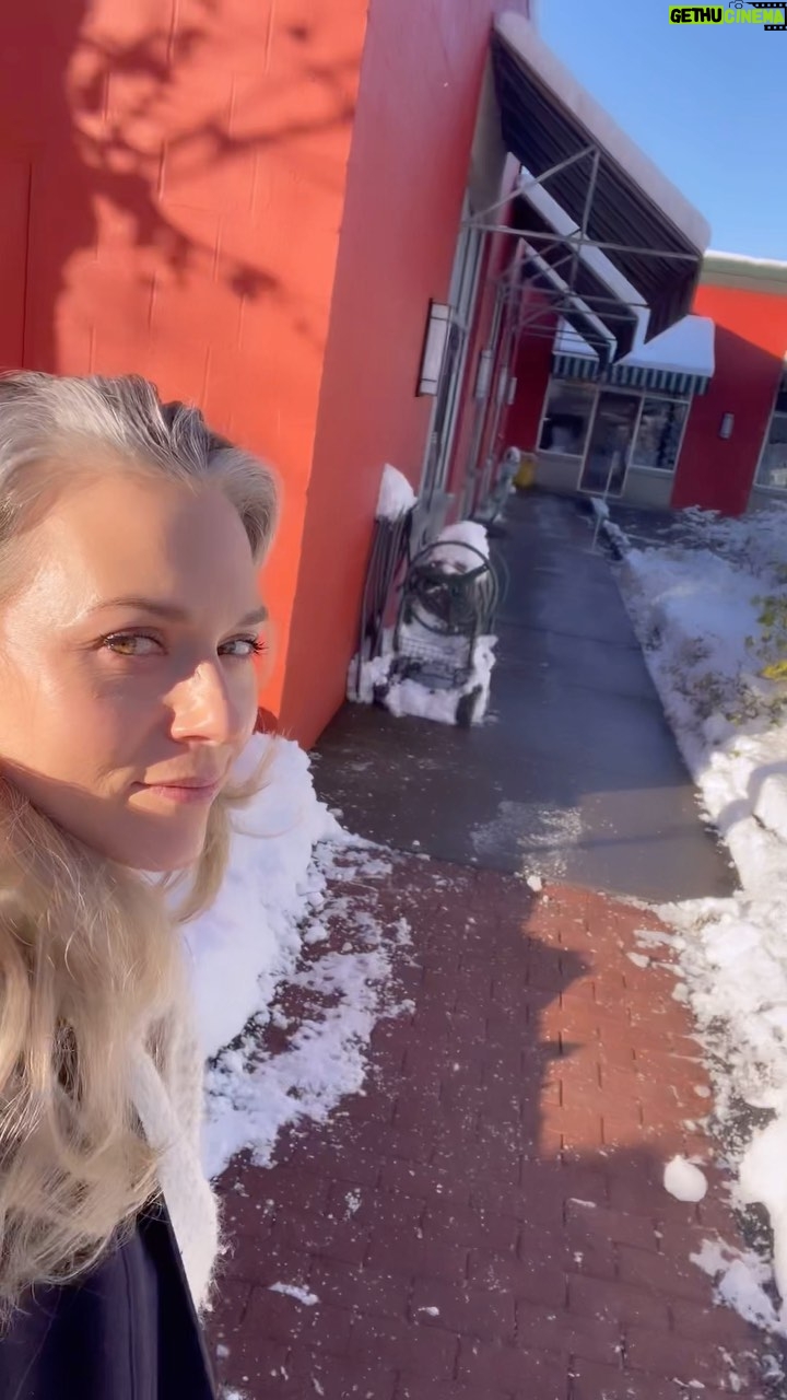 Hilarie Burton Instagram - Had a very fun, female morning…..breakfast with my daughter in town before school. Signed a bunch of books with the gals at @oblongbooks. Hung up my FABULOUS new artwork from @oliviafaust.art . Girls are awesome. If you have a mystical woman in your life, hit up @oblongbooks for one of these signed copies of #GrimoireGirl. Just saying, a little magic for Valentines Day?? Never to early to start planning. 💕🔮🌸😘 And THANK YOU Olivia!!!! This Practical Magic house is a dream! And I love my portrait!!!! Xoxoxo (everyone go buy Olivia’s prints!)