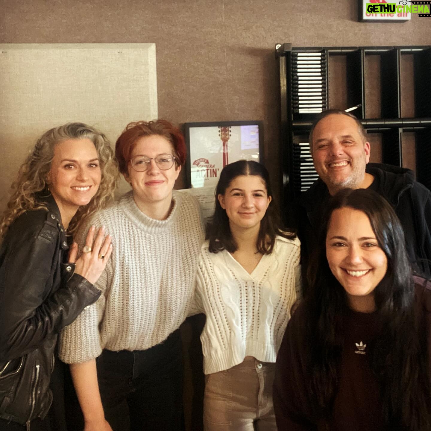 Hilarie Burton Instagram - Got up this morning to hang with some of our Rhinebeck High School students as they promoted their Spring Musical “James and the Giant Peach”. Massive thank you to my pals @musicbycj1 and @missjbo at @hvcountry for having us in studio to hype up opening night tonight and announce the fundraiser we are doing for @rbkcenter on April 14th! This community thrives on collaboration and I’m so happy to raise my kids with this mindset. @rbkcenter has done so much to support theater in our schools. So then I’m happy to jump in and support the the Center. And then @hvcountry jumps in to support me. It’s a cycle of positivity and fun and connectivity and I can’t wait to do more as we build these programs up. Bring the kiddos to come see the show this weekend (check out @rhsdramaclub2024 for tickets) and maybe I’ll bust out a song from my own high school theater days at our April 14th @rbkcenter fundraiser! (Link in bio) Break a leg, Hawks!!! Xoxo