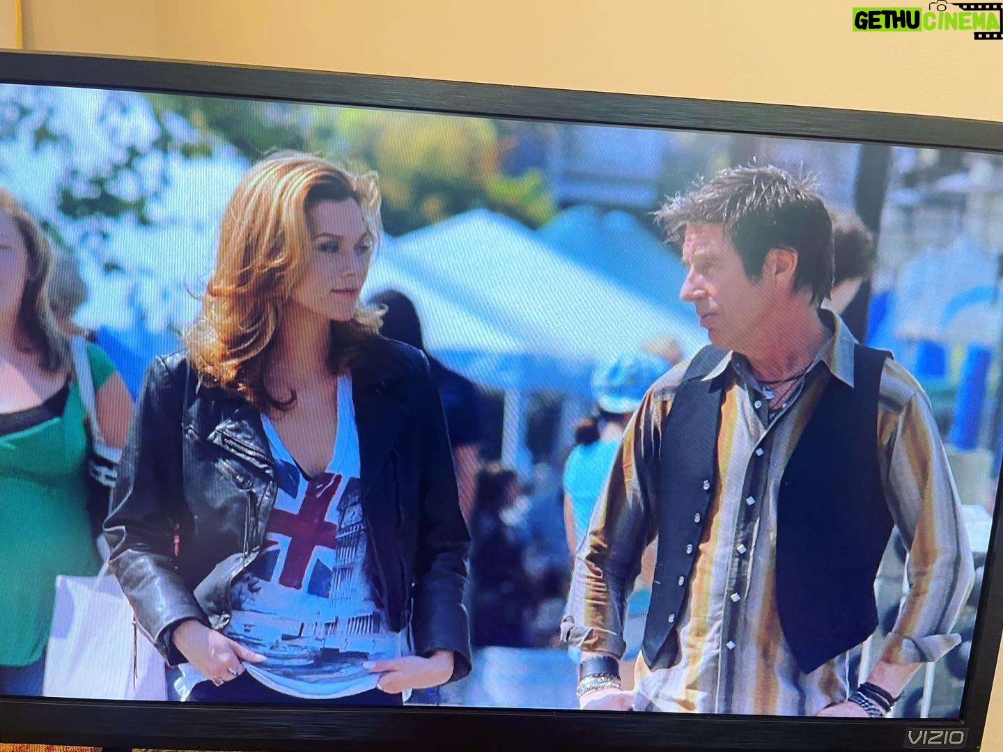 Hilarie Burton Instagram - Sitting here catching up on OTH episodes to prep for taping @dramaqueensoth and one of my FAVORITE humans has popped up. @theejohndoe was an instant friend. An instant confidant. An instant cohort. I just adore him. And so he has a new movie streaming and everyone should see it. D. O. A. Watch it! You’re a scoundrel and a gentleman, @theejohndoe . Miss you dude. Xoxox