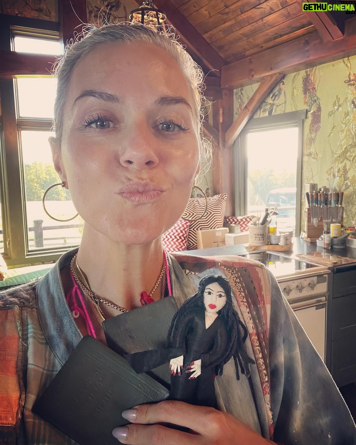 Hilarie Burton Instagram - I came home today to a “congratulations” package from my sweet friend @colinfickes and it just made my heart swell ten sizes! Two tiny antique leather bound books - some dreamy poetry and Edgar Allen Poe -, my very own Morticia!! And his and my secret messenger…the owl. Colin!!! This note and all this thoughtfulness made me weepy! I’m excited for #GrimoireGirl to come out, but I’m more excited to see YOU!!! Thank you for loving me. Feeling very lucky to have magical friends.