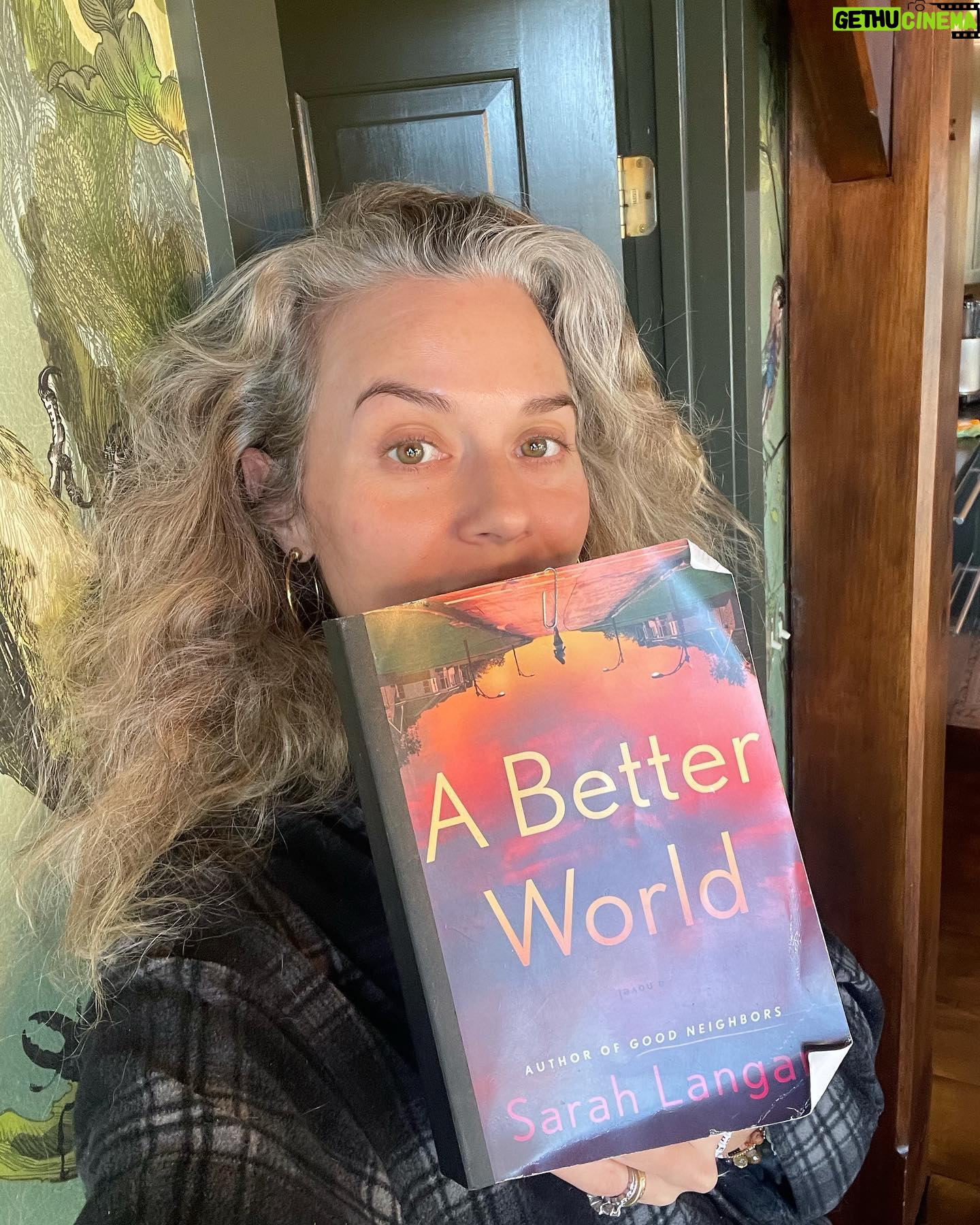 Hilarie Burton Instagram - Holy shit! Holy SHIT! I’m so sick today. And I only let myself sit down and relax when I’m falling apart. But I HAD to post about this book I just finished two minutes ago. @sarahlangan is one of my favorite writers….I found her and @angelaslatter in the same short story collection that @emosswilson gifted me for my birthday some years back. Hex Life. Anyway, Sarah’s novel #goodneighbors is just perfection. In the last month on book tour, people kept asking me if I’ll act again. I never know the right answer. But I’d LOVE to do Good Neighbors with @jeffreydeanmorgan . Dream gig. So imagine how happy I was to get this advance copy of her latest book #abetterworld right as I was leaving for tour. Airports. Hotels. Cars. Planes. Plymouth Valley got under my skin and stayed there. I savored this read. I took my tiiiiiiiime. Sarah writes about the inner horror of being a wife/mother with such clear and brutal honesty. Fuck, you guys…..it’s so good! Do whatever you gotta do to get your hands on this baby. And whatever you do “Beware the Sacrifice”. Like Shirley Jackson on mushrooms. 💖💖💖 Next up?? @angelaslatter ‘s new baby! Package just arrived! I am BEYOND excited. This book club is for sinister gals only.