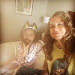 Hilarie Burton Instagram – Took George on a “girls’ trip” to see NC friends. Obviously, hanging with @norrisl25 and his gorgeous wife @anbnorris was a MUST!! Our spawn are now besties, and they are the spitting image of Mouth and Peyton. They may look sweet, but the second we turn our backs…bedlam. 
L&A, you’re the most gracious hosts!! So happy to see you guys!

Love driving down the road with my girl. Asked her what she wanted to listen to in the car. Without hesitation she shouts….
@britneyspears !
Being a girl mom is fun. 🌸