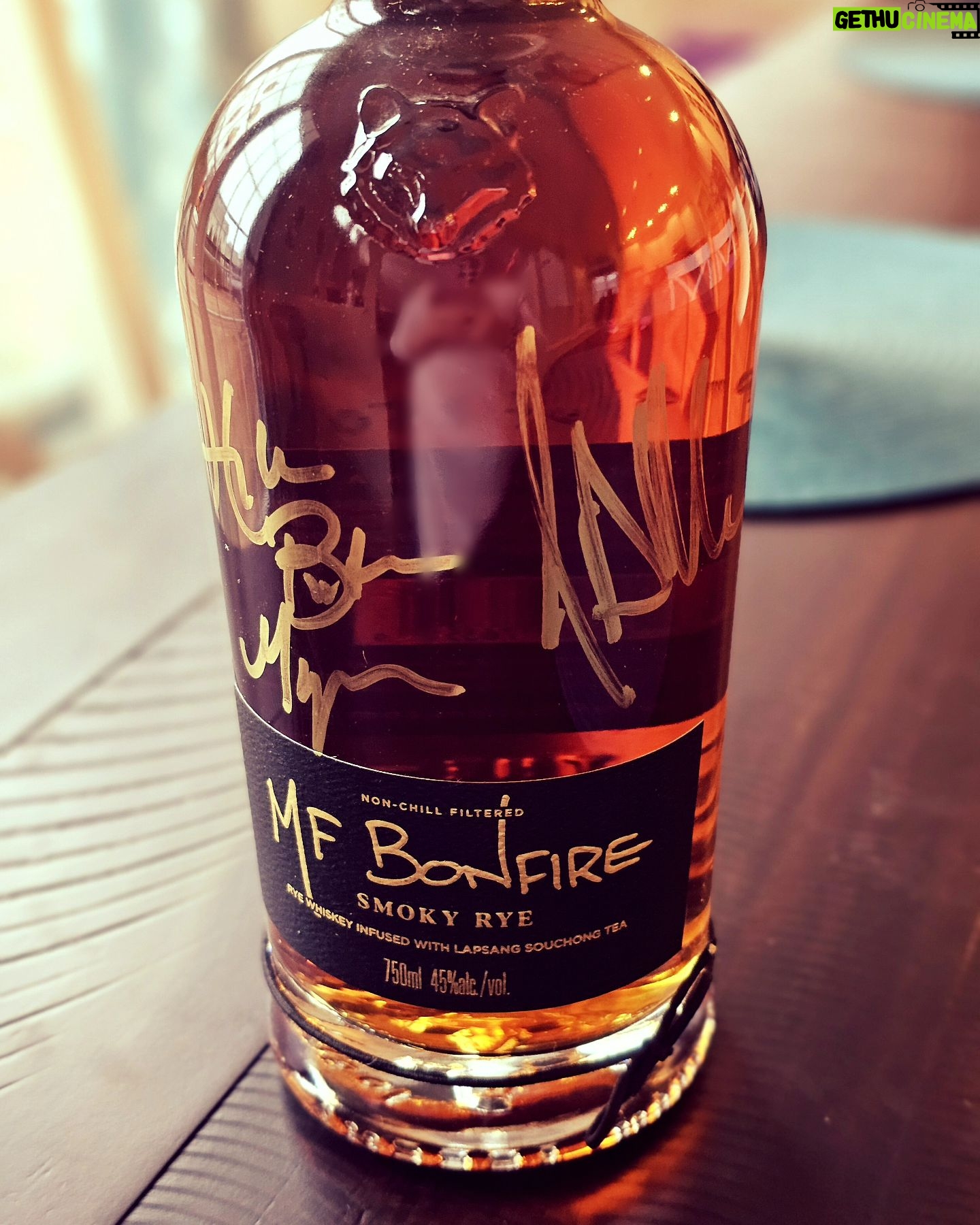 Hilarie Burton Instagram - Oh snap! Look what I got in the mail today! I got my little #mflibationsfangirl paws on one of the first releases that @jeffreydeanmorgan and @hilarieburton signed...I'm nerding out hard right now...sorry. 😁😉 #mflibations #whiskeynights #nerdforlife