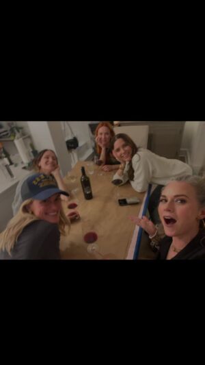 Hilarie Burton Instagram - I got to be with my people this weekend. 
The strongest, funniest, smartest, NAUGHTIEST girls! 
I’m so lucky I got to grow up with them. 
We’ve walked through all kinds of fires together. Hand in hand. I love em for life. 
Thanks for the giggles, sisters!!!
@sophiabush @sammyinla @danneelackles512 @bevinaprince