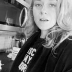 Hilarie Burton Instagram – Waffle Lady. 

#allidoismommommomnomatterwhat
#normalizemessykitchens