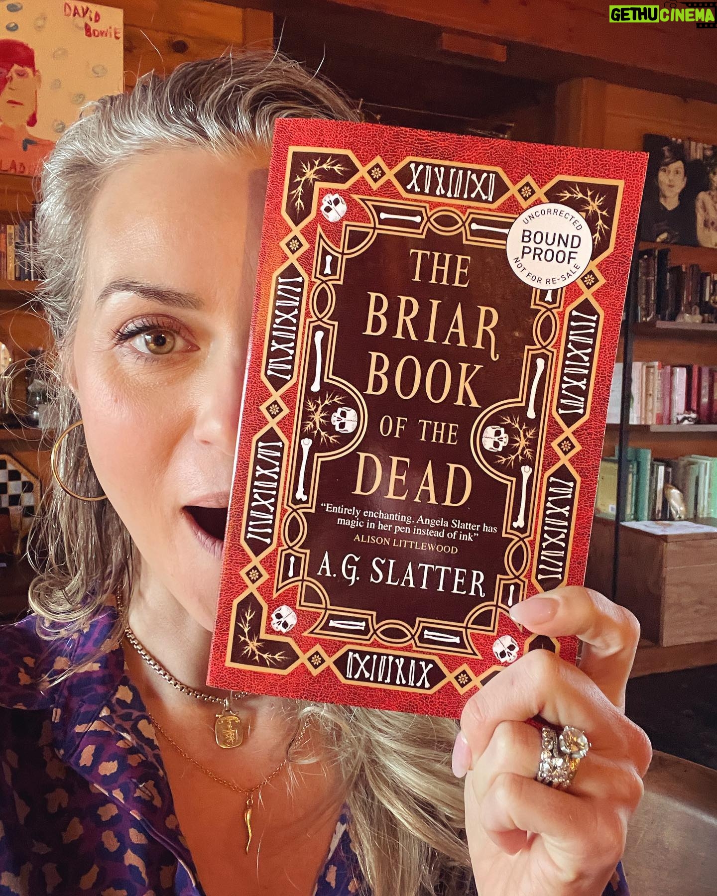 Hilarie Burton Instagram - Oh my fucking God! I want to live inside of this book! I want to curl up inside of this village, and make friends with the Briars and wear cloaks and go to the parties in the square with a dagger strapped to my calf. My magical friend @angelaslatter has done it again, and each time she delves into the mythology of the Sourdough world, I feel like I’m getting to visit old friends. Angela understands the horror of being a woman and the grit and humor that it takes to survive. I love her perfectly messy and mystical characters, the timelessness of her environments. I feel so spoiled that I’ve gotten to read this book early and I wish I could read it for the first time again! This is my cozy winter hideout. Sending you so much love Angela! Y’all best to get to ordering it right away!