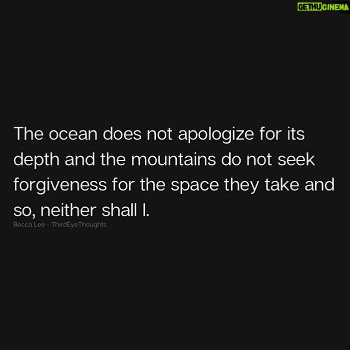 Hilary Swank Instagram - Letβs do this together, shall we? . . . #MissionMonday #WhatsYourMissionStatement?#MakeAChoice #MakeItHappen . . . Quote @beccaleepoetry ππ½π«π
