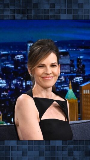 Hilary Swank Instagram - @hilaryswank gifts Jimmy an @abba Gold vinyl to add to his collection! #FallonTonight
