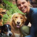 Hilary Swank Instagram - It’s been a long time since we sat down and did nothing. Guess that’s why they created #LaborDay 🙌🏽💫 Hope you all are doing something you love too? #Nature #WithMyFavoritePerson #AndAlwaysThePack #DogsOfInstagram