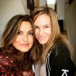 Hilary Swank Instagram – Love this woman. She is a true treasure. So grateful to call her my BFF 💝🙌🏽💫
. . . 
Repost @therealmariskahargitay 💜