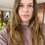 Hilary Swank Instagram – The important questions…

Let me know your thoughts below and tag any of your friends who might want to weigh in! 👇🏽