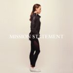 Hilary Swank Instagram - You all were so happy with the special on our @missionstatement t-shirts that we thought we would spread some more happiness!! 🤗 Try our sensational Stride Run Tights…..they feel as phenomenal on as they look!! 🤩 Originally $160 Now $95 January pricing. Ultra fine OEKO-TEX© Italian fabric, layered to mimic muscle structure for lift and tone. Luxury leggings for perfect pins….you will love the built in cheeky seat lift. 😉 #MakeAStatement #LiberateLuxury