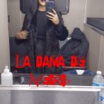 Hilda Abrahamz Instagram - ¡Prepárate para un viaje lleno de misterio y nostalgia en este increíble Throwback Thursday! En este tbt, quiero compartir contigo un video en el que tuve la increíble oportunidad de interpretar a la icónica Dama de Negro en la legendaria serie mexicana “La Hora Marcada”. En ese video inolvidable, encarné a la enigmática y siniestra Dama de Negro con toda mi pasión y dedicación. Fue una experiencia única que me permitió sumergirme en un mundo de suspenso y terror, y poder dar vida a un personaje tan memorable. ✨✨✨ En el video, me encontraba vestida con un impecable atuendo diseñado especialmente para el papel. El vestido largo, de un negro profundo, realzaba mi figura y contribuía a crear una atmósfera cargada de misterio. Cada detalle del vestuario, desde los pliegues hasta los accesorios, añadía un toque especial y realzaba la estética siniestra de la Dama de Negro. Cada movimiento de mis manos, transmitía un poder sobrenatural y envolvía al espectador en un escalofrío.😱😱😱 Fue un honor poder interpretar a la Dama de Negro en “La Hora Marcada” y formar parte de una serie tan icónica. Mi actuación buscaba capturar la esencia del suspenso y mantener a la audiencia al borde de sus asientos. Espero haber logrado transmitir esa sensación de intriga y tensión que caracterizaba a la serie.✨✨✨ Este tbt me permite recordar y apreciar esa experiencia única en mi carrera. Agradezco a todos los fanáticos de “La Hora Marcada” por su apoyo y por permitirme formar parte de su memoria televisiva. Sin duda, este video es un tesoro que merece ser recordado una y otra vez. ¡Gracias por acompañarme en este viaje al pasado lleno de emociones y suspenso! #HildaAbrahamz #ladamadenegro #lahoramarcada