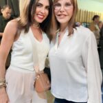 Hilda Abrahamz Instagram – ¡Feliz cumpleaños, Mariantonieta Duque! @mariantoduque
Tu amistad es uno de los regalos más hermosos que recibí en el 2023. Espero que este día esté lleno de alegría y bendiciones para ti.✨✨
Eres una persona especial y tu energía contagiosa ilumina la vida de quienes te rodean. ✨✨
Que este nuevo año de vida esté repleto de sueños cumplidos y momentos felices. ¡Disfruta tu día al máximo! 💜💜💜
Te queremos ✨✨✨
Hilda Abrahamz ✨✨✨🥂
