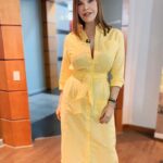 Hilda Abrahamz Instagram – 🌟✨😊 ¡La felicidad es el resultado de seguir nuestras pasiones! En esta etapa de mi vida, me siento plena y realizada como mujer, madre, productora y primera actriz. Cada día es una oportunidad para crecer y hacer realidad mis sueños. 💃🎥🌸
Soy una mujer empoderada que se enfrenta a desafíos y rompe barreras. Mi amor por el arte y mi papel como madre se entrelazan en una maravillosa sinergia ahora como productora. 🎭💖✨
¡Acompáñame en este viaje de empoderamiento y éxito! Juntos podemos lograr cosas increíbles mientras persigo mis sueños y sigo inspirando a otros. 🌟💪🌈 vamos por más 🚀🚀🚀
Outfit @natashamoda ✨✨✨
#Felicidad #Realización #SueñosHechosRealidad #MujerEmpoderada #MadreProductora #PrimerActriz #Emprendedora #Arte #Éxito #Inspiration #HildaAbrahamz