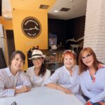 Hilda Abrahamz Instagram - Celebrando el día del trabajador con mi cooperativa de Esperando al italiano en un lugar maravilloso @pastelitosvip313 ✨✨✨ Las quiero ✨✨✨✨