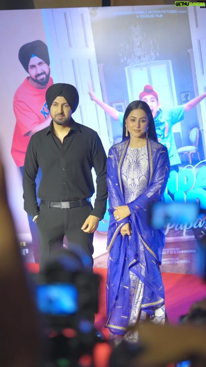 Hina Khan Instagram - #MumbaiPremiere of Shinda Shinda no Papa Shinda Shinda No Papa In Cinemas Now ❤️ #shindashindanopapa @gippygrewal @realhinakhan @iamshindagrewal_ @badboyshah @jaani777 @jaswinderbhalla princekanwaljitsinghofficial @raghveerboliofficial @amarpreetchhabra @nareshkathooria @ravneetgrewalofficial @iamekomgrewal @nirmalrishiofficial hardipgillactor @iseemakaushal @jatindershah10 @avvysra @mastersaleem786official @manjitsahotaofficial @kumaarofficial @veetbaljit_ @harmanranitatt @munishomjee @omjeegroupofficial @official_guri_ghuman @harinder_bhullar @kambojsukha @arvindchoreographer @humblemotionpictures @bhana_I.a @vinodaswal13 @hardeepdullat13 @yoodleefilms @saregamapunjabi @inikhilsoni_ @deepbawaofficial