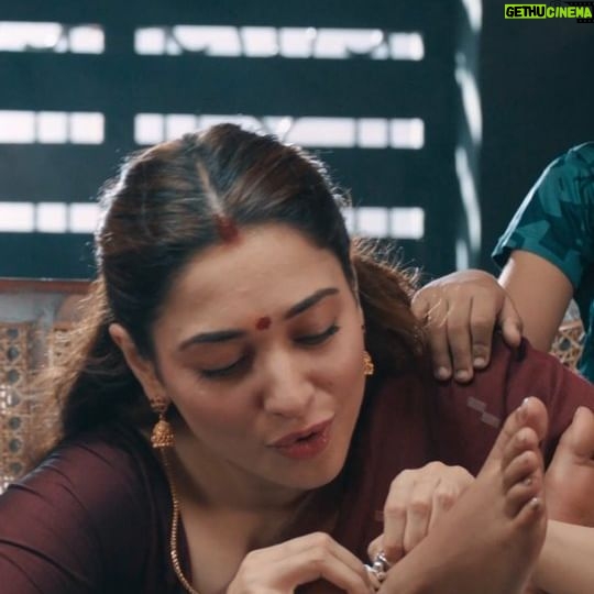 Hiphop Tamizha - 104K Likes - Let the melodious strains of a lullaby weave your playlist🍃🎶
Catch #JoJo video song from #Aranmanai4🏚 streaming now
A @hiphoptamizha Musical 🎶
🎙 #MeenakshiIlayaraja
✍ @ko.sesha
#Aranmanai4FromMay3
#SundarC @khushsundar @avnimedia @benzzmedia @tamannaahspeaks @raashiikhanna @santhoshprathapoffl @venkattragavan @krishnasamye @fennyoliver @devanandha.malikappuram @yogibabu.official_ @garuda_ram_official @the_ksravikumar @actorjayaprakash.official @sanjayduguoffical @brinda_gopal @vichuviswanath #SindhoorStudio #ThinkMusic @teamaimpro @gobeatroute