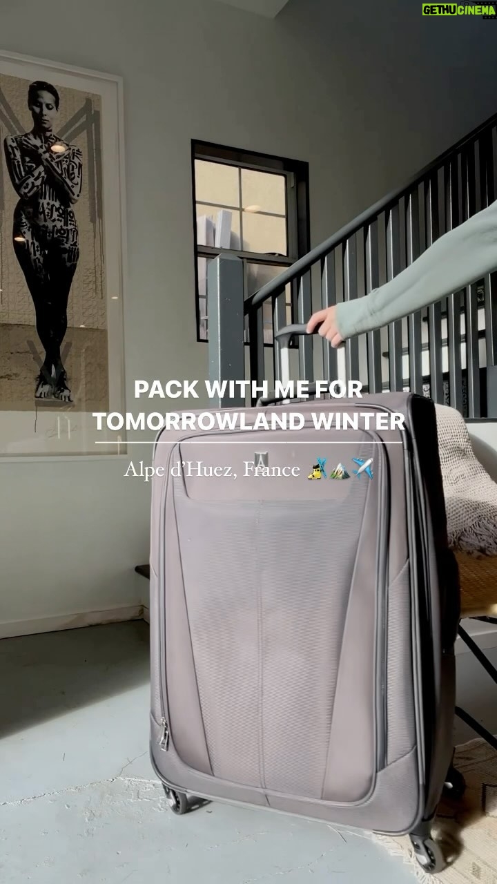 Holland Roden Instagram - Off I go on another adventure ✈️ but this time, I’m taking you with me! Currently on my way to @tomorrowlandwinter and thought I’d do a little “what’s in my bag” for the week. These are just a few of my travel essentials, some of which are my go-to’s for nearly every flight I take - and this one to France is a long one, so you know extra blankets and pillows are a must. 🙌🏼 Are any of these essentials on your packing list? If not, which items are? ⬇️ See you in Alpe d’Huez ⛷️