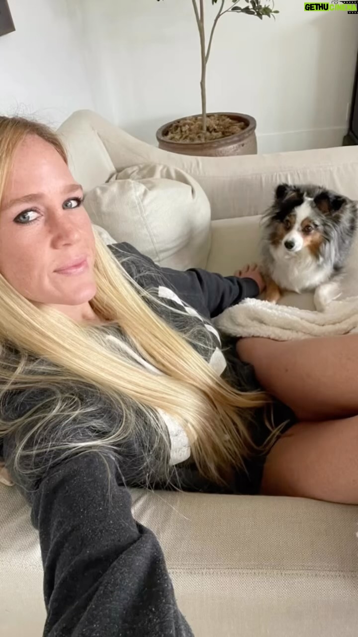 Holly Holm Instagram - Forever buttering me up for snacks. My girl, River. 😊
