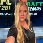Holly Holm Instagram - In the big apple talking UFC 281! I know you all are just as excited as I am to watch these fights! @ufc #ufc281
