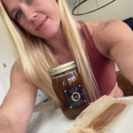 Holly Holm Instagram – Much appreciation for the gifts @honeymedbiz . My first time trying honey with turmeric, ginger and cayenne and I love it!!!