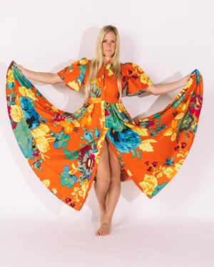 Holly Holm Instagram - I made this $15 dollar moo moo dress look pretty fly. 😉 #throwback