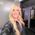 Holly Holm Instagram - On our way. Press conference #ufc300 🙂
