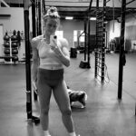 Holly Holm Instagram – Wednesday pump 💪 thank you @teamturningpoint