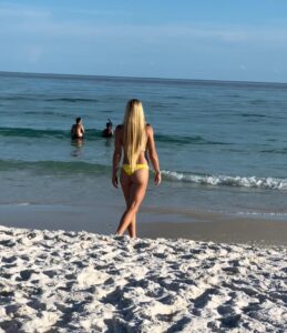 Holly Holm Instagram - Just enjoying this journey we call life.