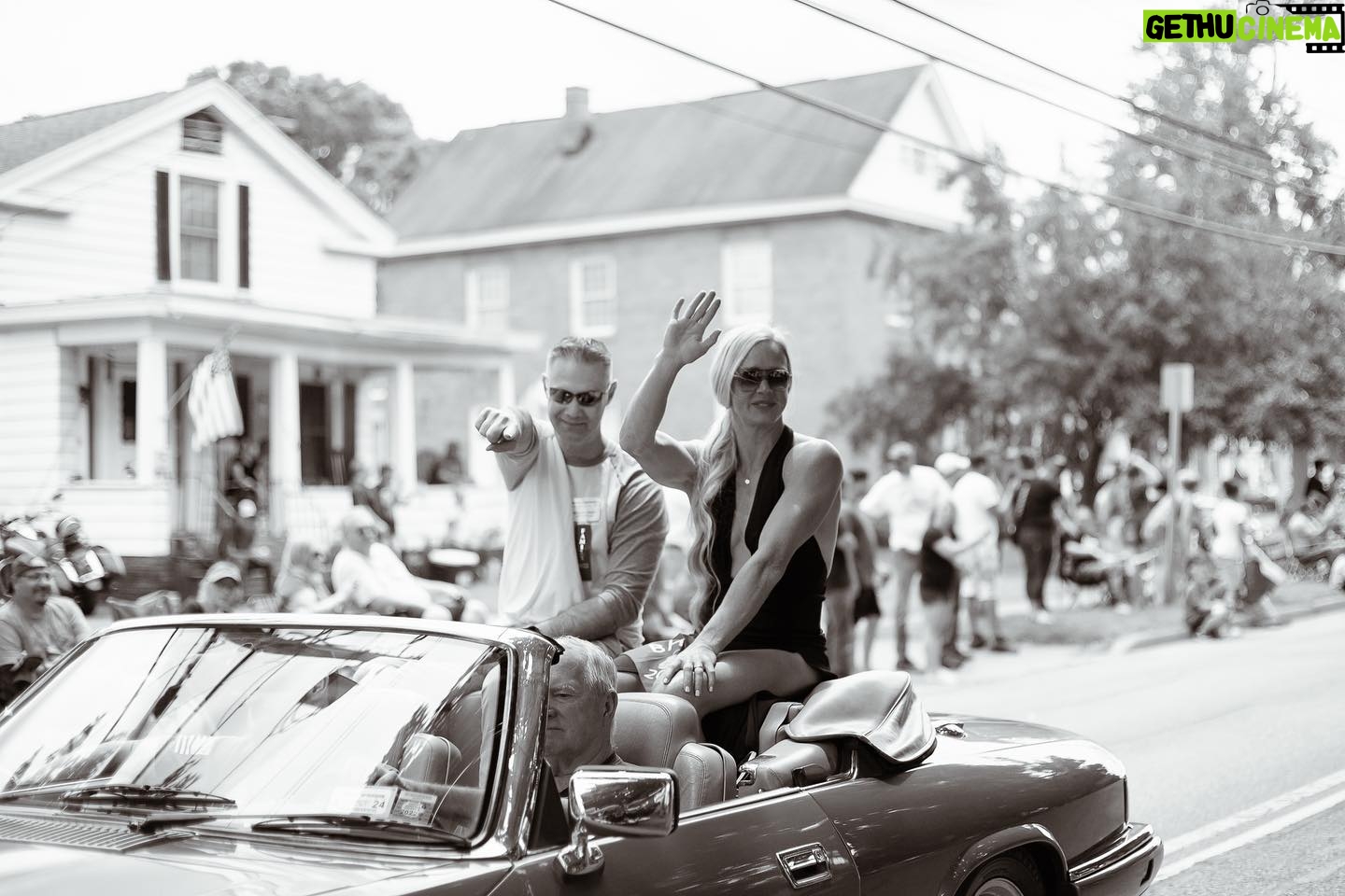 Holly Holm Instagram - There was a special feeling riding through the parade in Canastota. Thank you to all who came and spread your love. Special thanks to @greentwotimes for capturing these moments.